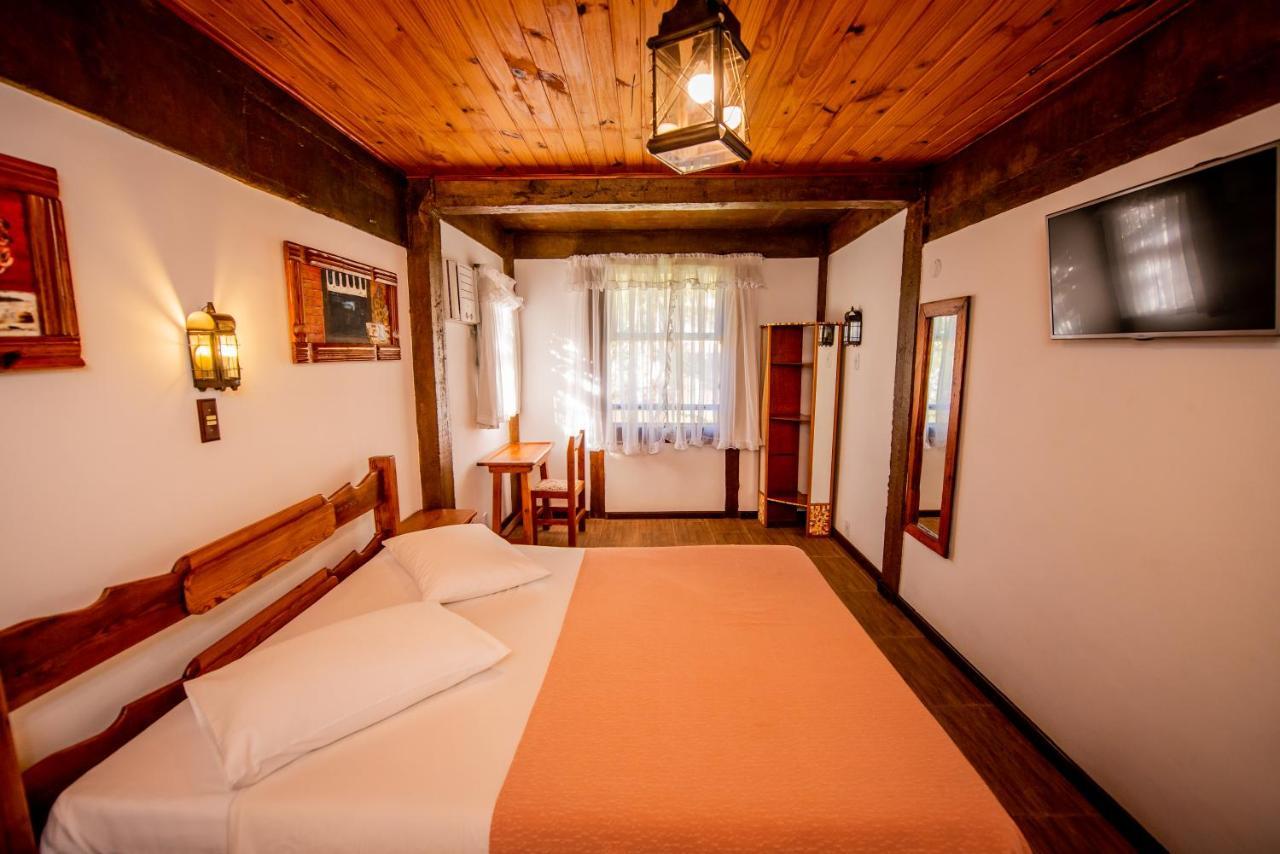 Pousada Monte Imperial Petrópolis エクステリア 写真
