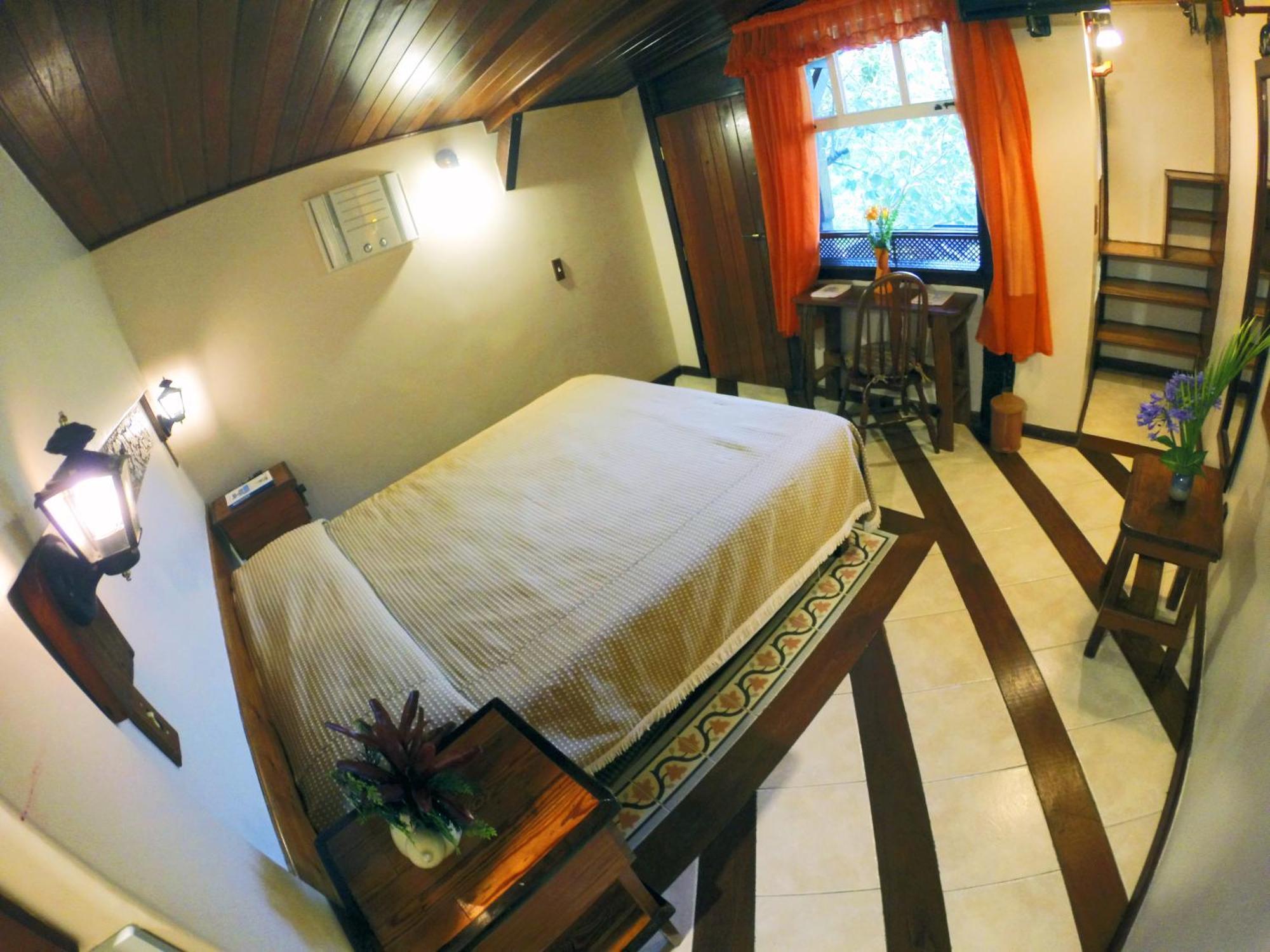 Pousada Monte Imperial Petrópolis エクステリア 写真